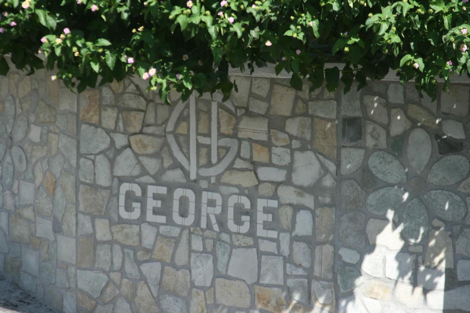George Apartments Livadia  Exterior photo