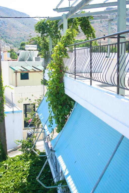 George Apartments Livadia  Exterior photo